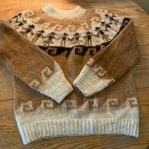 BOLIVIAN HANDKNITS 100% alpaca sweater/L/non smoker/nice condition